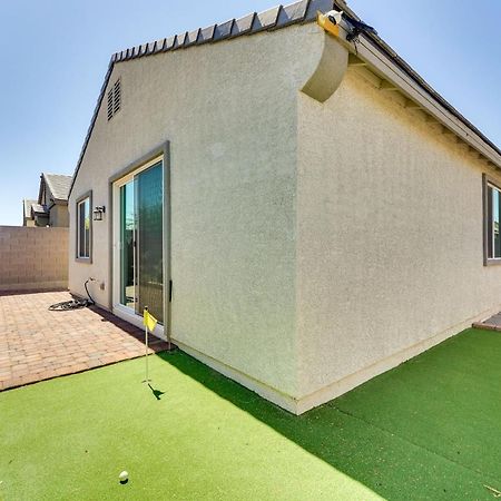 Home With Putting Green About 11 Mi To Las Vegas Strip エクステリア 写真